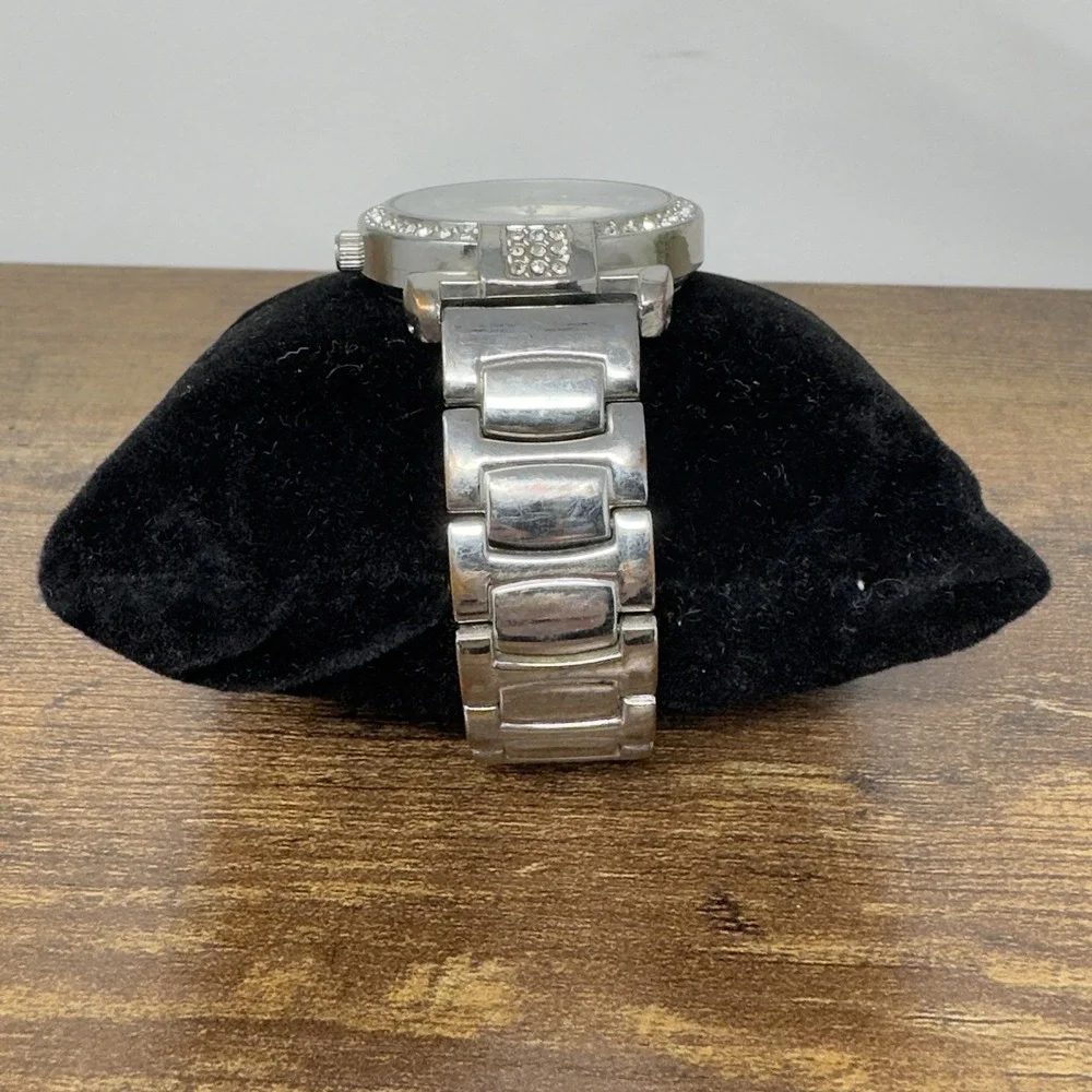 NY&C Women's Silver Tone Crystal Accent Classic‎ Watch New Battery !!